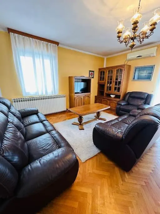 Apartment Grandi 扎达尔
